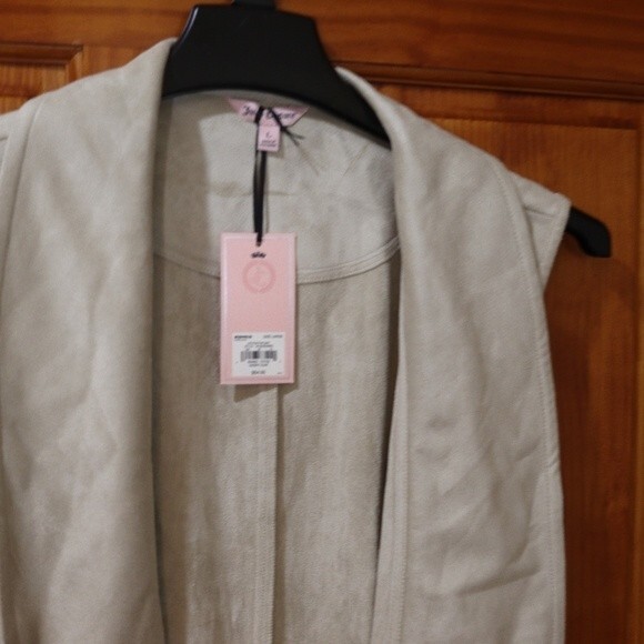 Juicy Couture Faux Suade Vest Tan Belted Open Front NWT LG - Picture 3 of 11